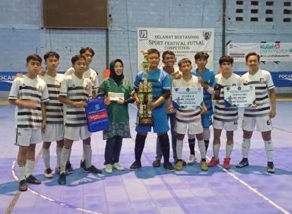 Mahasiswa Prodi Administrasi Bisnis Politeknik LP3I Gelar Turnamen Futsal untuk SMA se-Bandung Raya