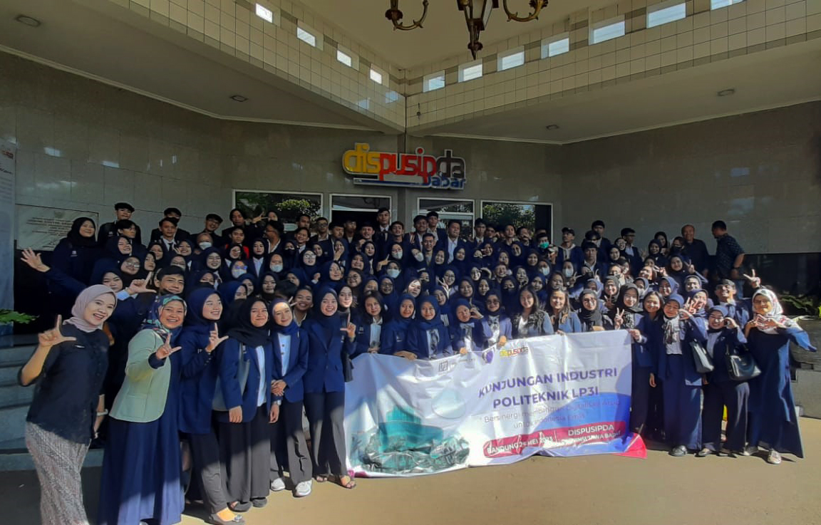 Kunjungan Industri Mahasiswa Administrasi Bisnis Politeknik LP3I Ke DISPUSIPDA Jawa Barat.